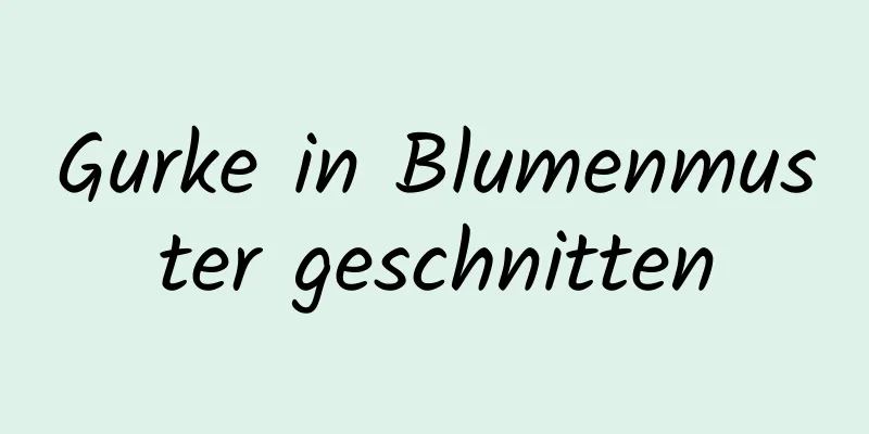 Gurke in Blumenmuster geschnitten